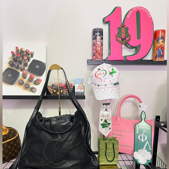 Live share show today at 1:00 pm EST
15 second runs
Stay green to be seen - Picture 5 of 14